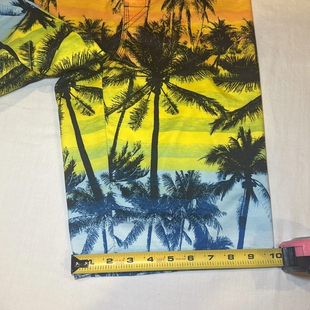 Hang Ten Boy's Multi Tropical Print Ombre Board Shorts  Size Boys Large EUC